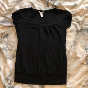 Black short sleeve